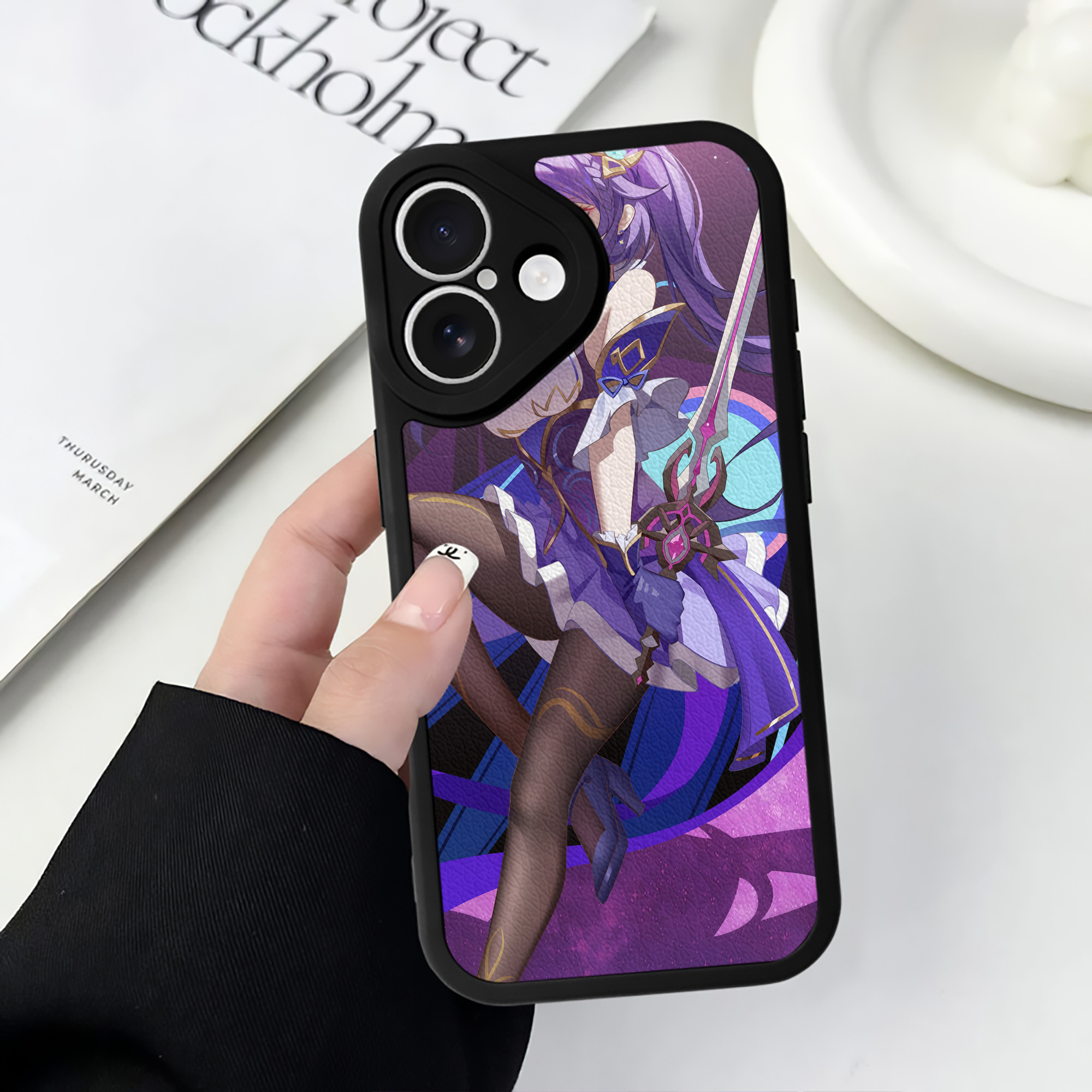（画像用） 葬送のフリーレン Frieren 【iPhone 16シリーズ対応】シリコンスマホケース（レザー調） 材質：シリコン